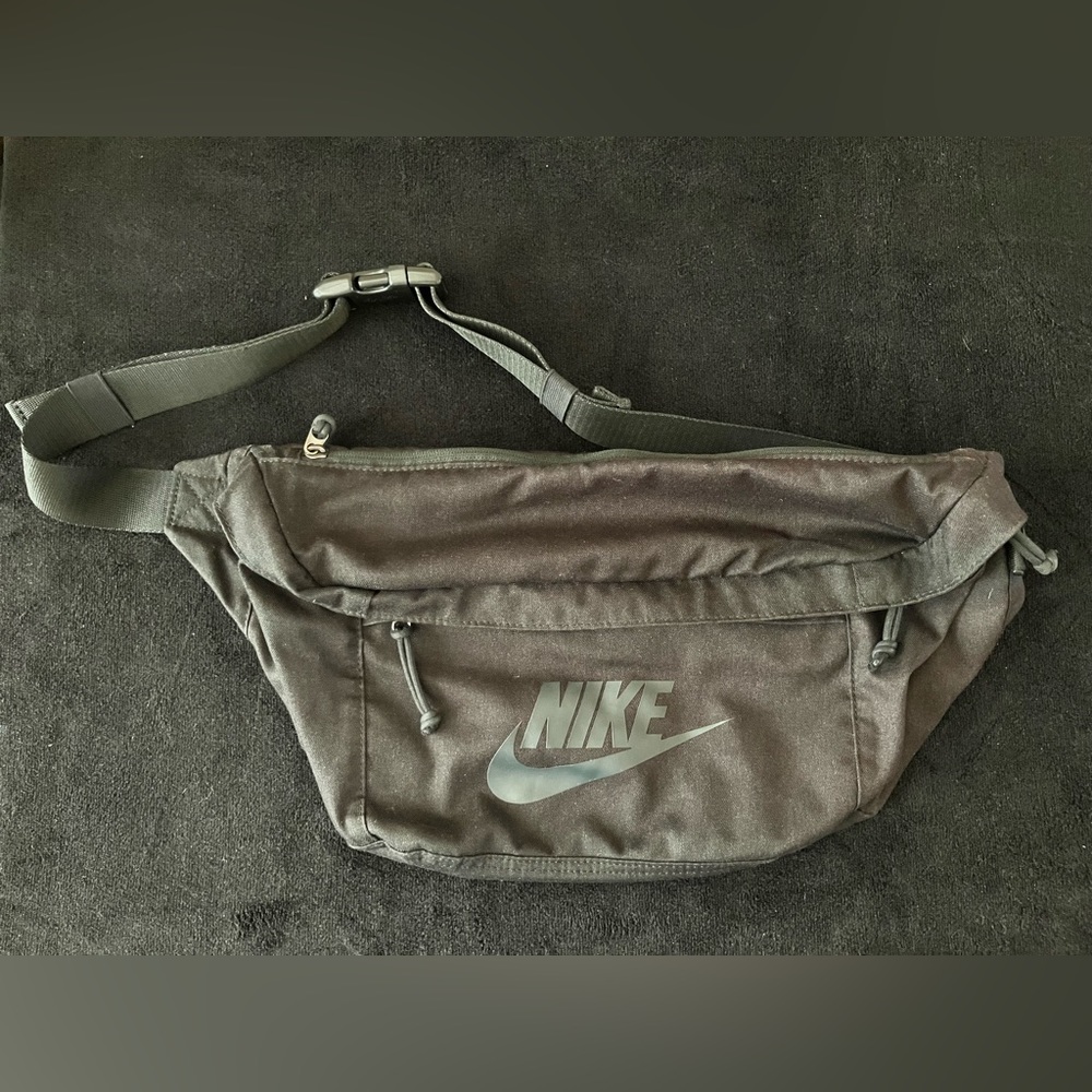 Nike Tech Hip Pack [Black] 10L